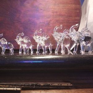 FAMILY OF 6 GLASS/ CRYSTAL ELEPHANTS